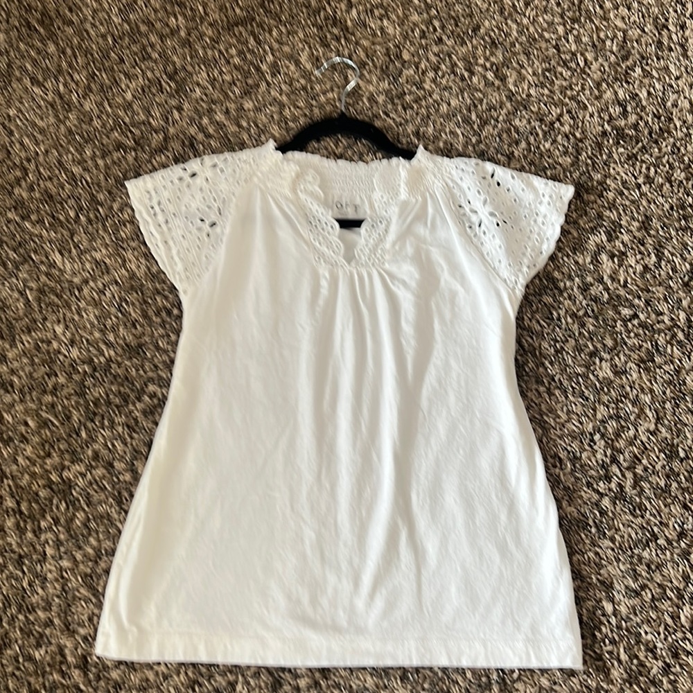 Lace sleeve white LOFT tee